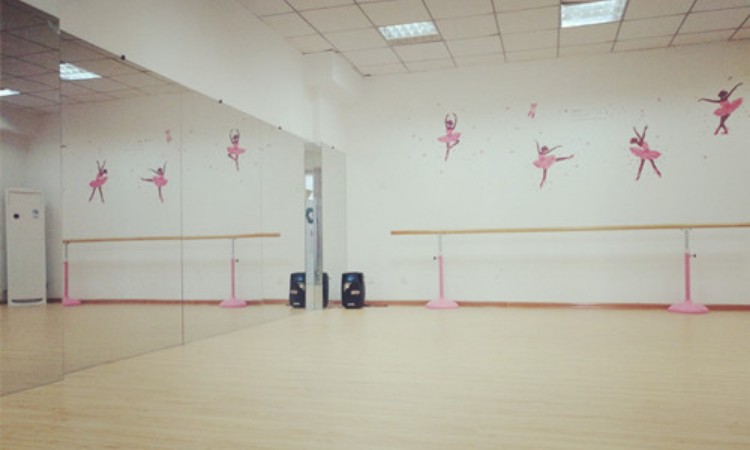 解放桥校区舞蹈教室