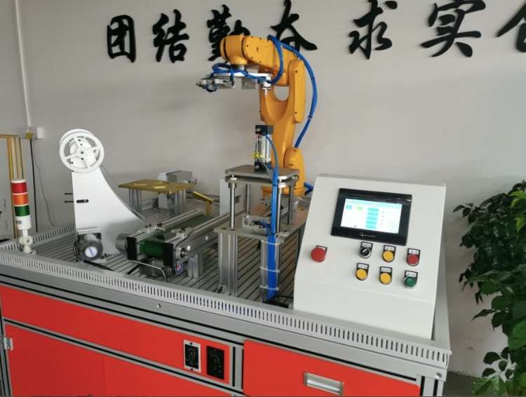 东莞工业机器人系统集成班