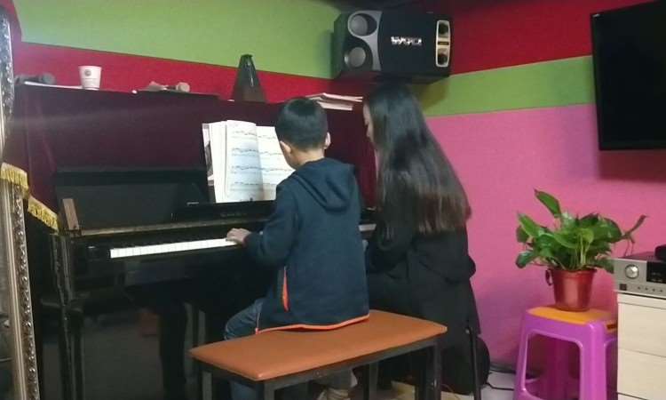 钢琴教学