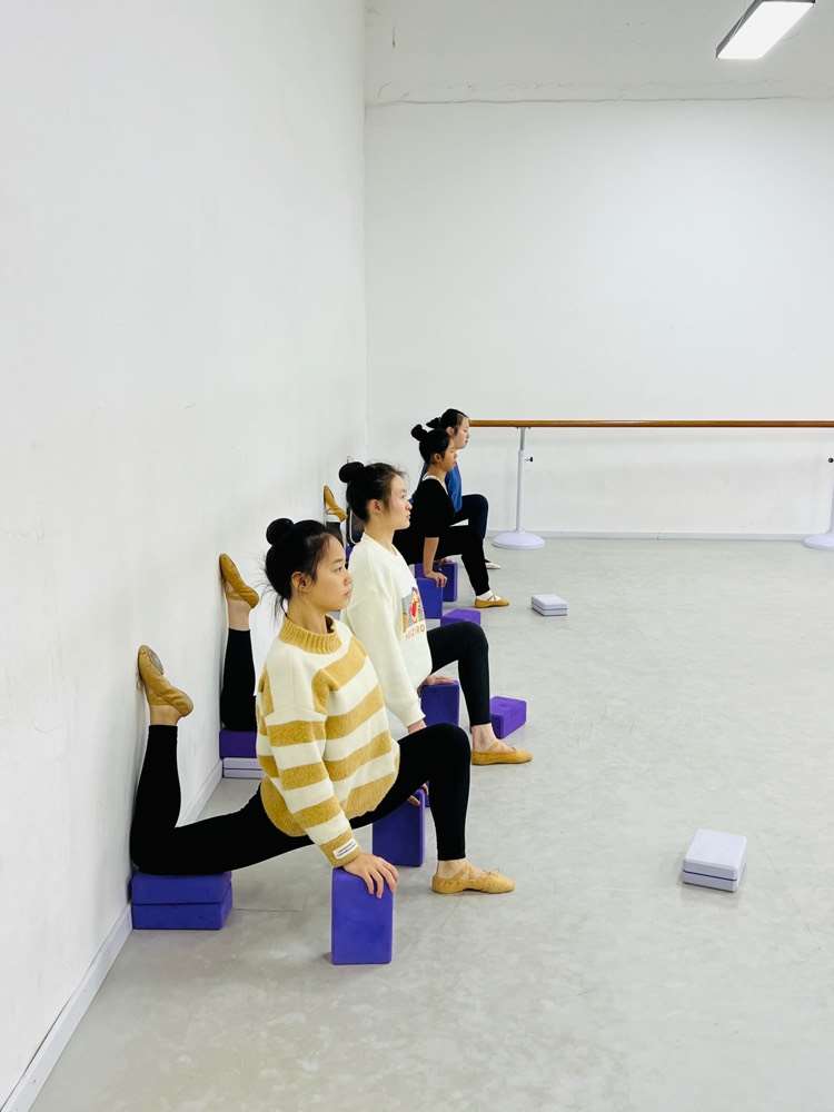 10-18岁舞蹈周末班-舞蹈兴趣班培训