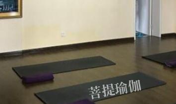 长沙开福区孕产瑜伽培训有试听课吗亚新体育(图2)