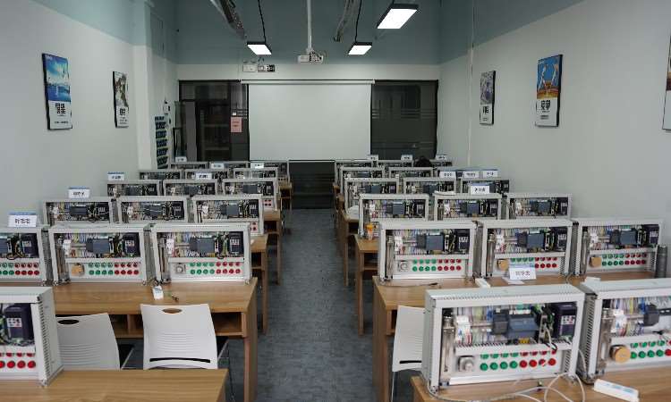 电气控制教室
