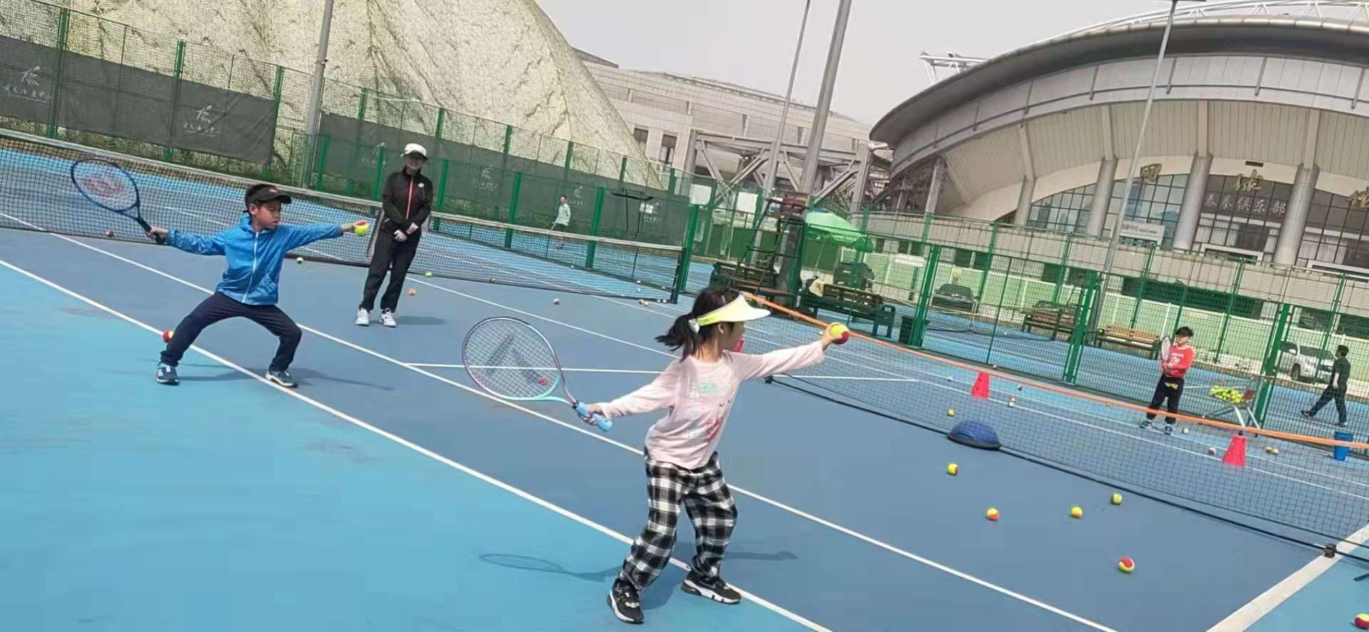 暑假网球特训营