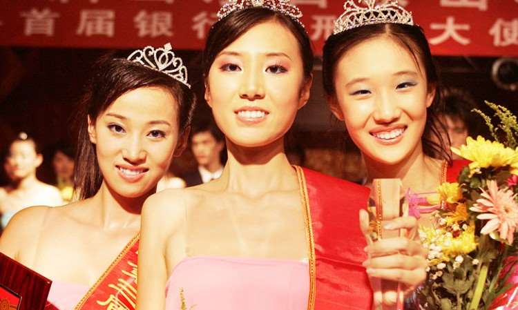 2007第三届山东省精英模特大赛女模冠亚季军